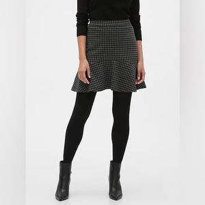 Banana Republic Factory Houndstooth Flounce Fit & Flare Skirt 6